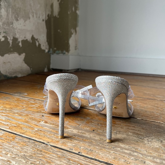 Stuart Weitzman Bow 100 Silver Mules Size 9 - Picture 5 of 9